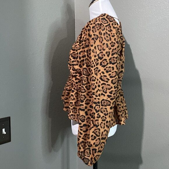 H&M Leopard Print V-neck Peplum Blouse - Picture 9 of 12